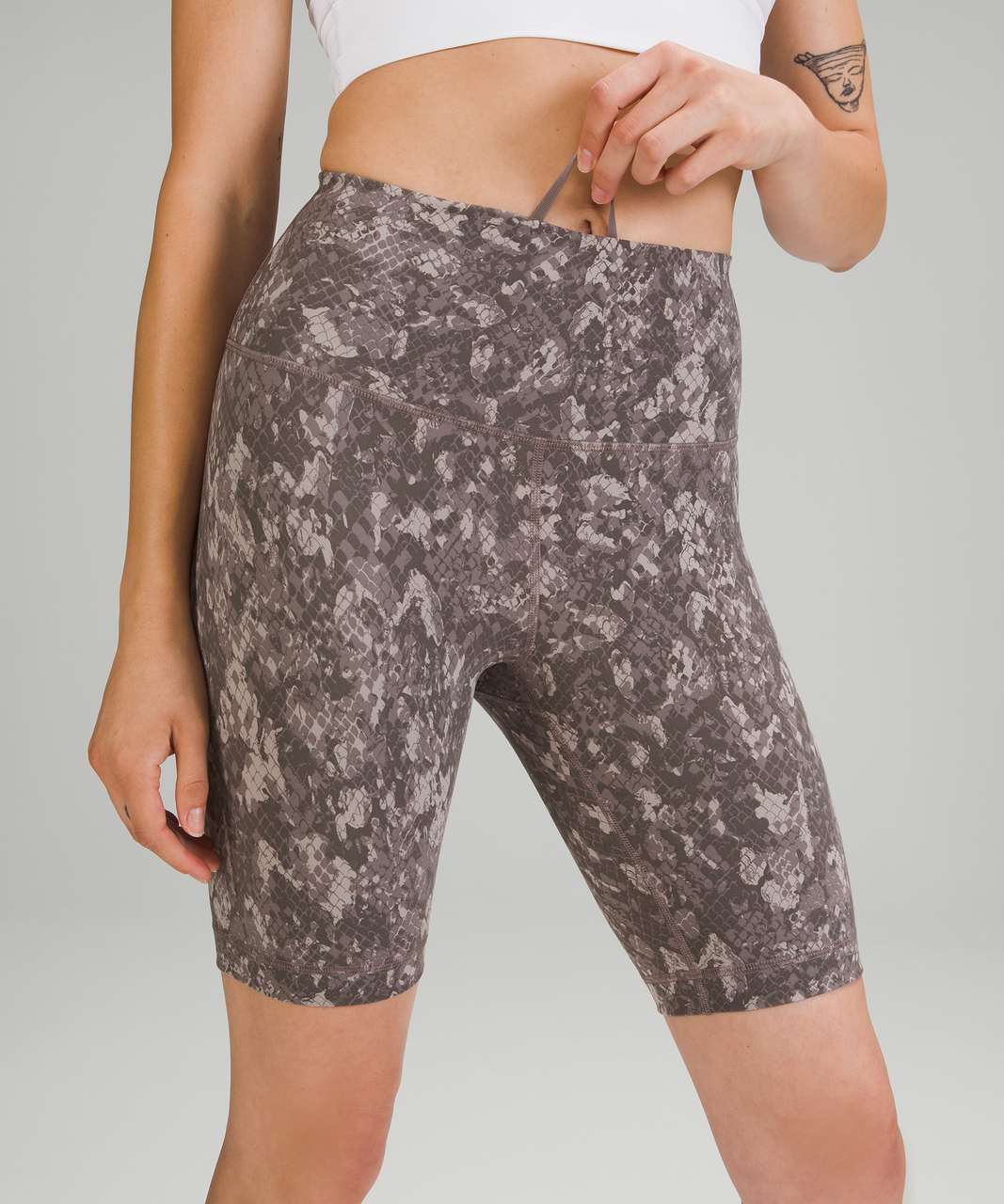 Lululemon Wunder Train High-Rise Short 8" - Hideaway Camo Lunar Rock Multi