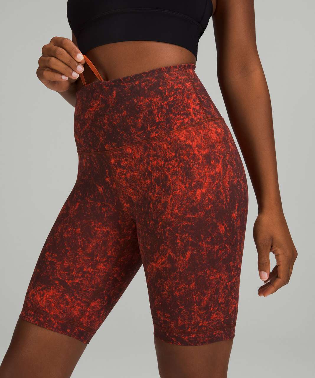 Lululemon Wunder Train High-Rise Short 8" - Denim Wash Print Autumn Red Black