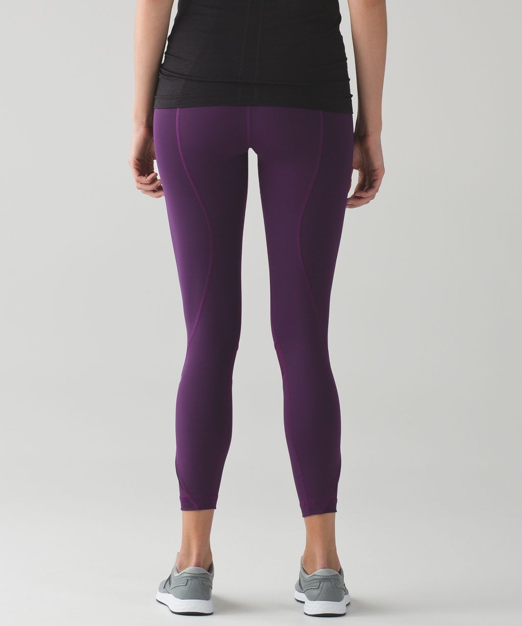 Lululemon Inspire Tight II - Darkest Magenta