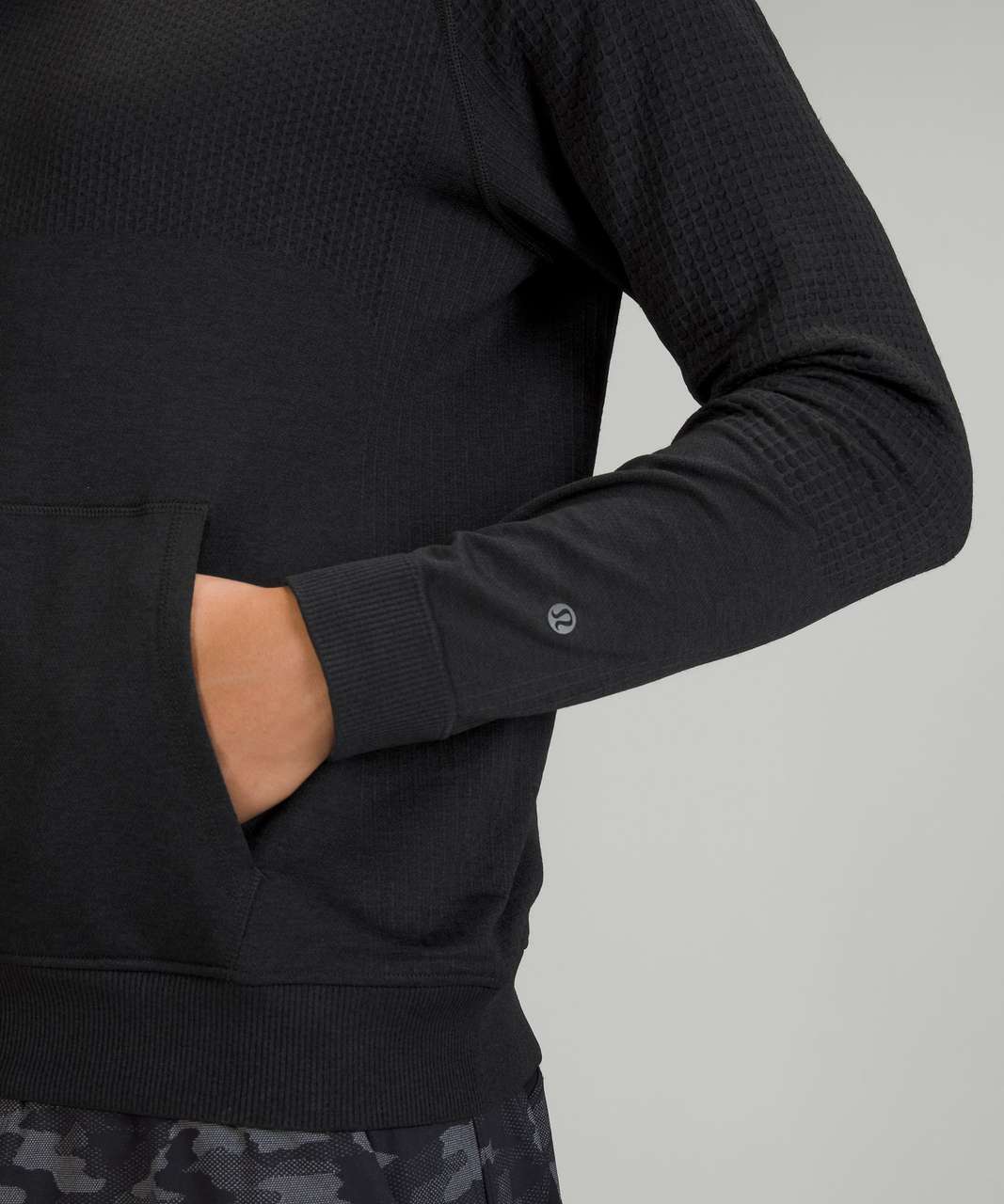 Lululemon Engineered Warmth Hoodie - Black / Black - lulu fanatics