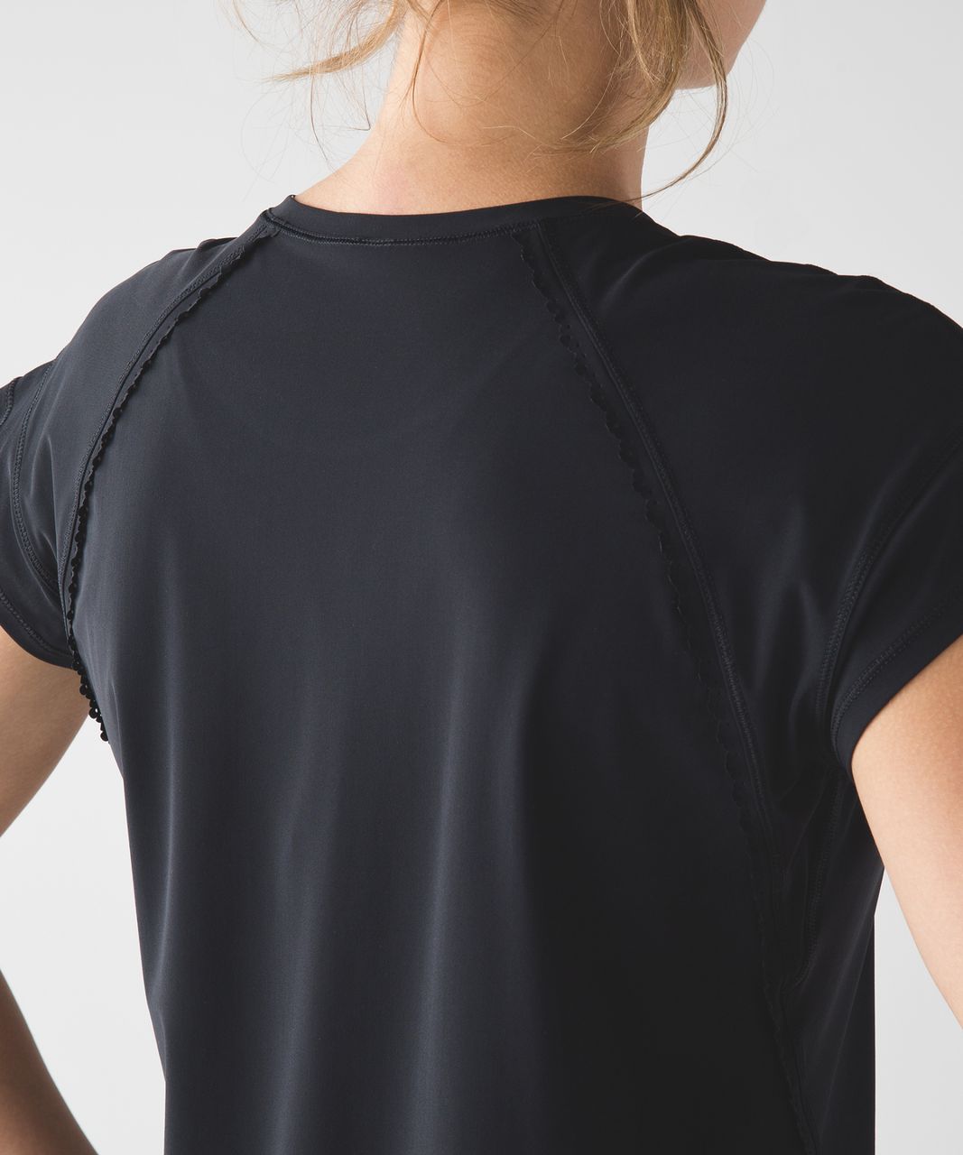 Lululemon Run Sun Seeker Tee - Black