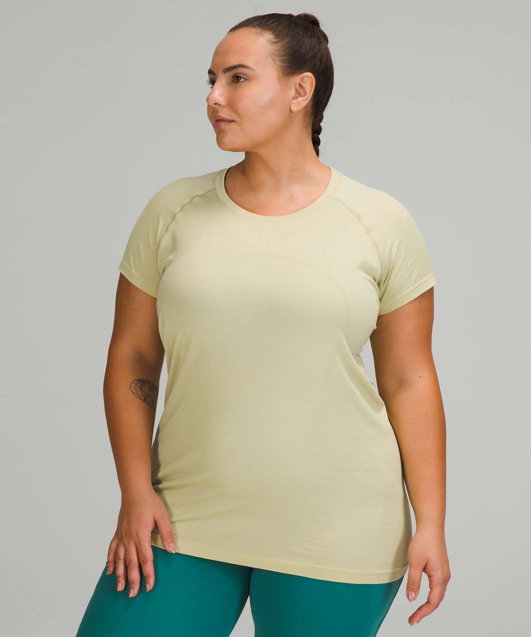 Lululemon Swiftly Tech Short Sleeve Shirt 2.0 - Dew Green / Dew Green