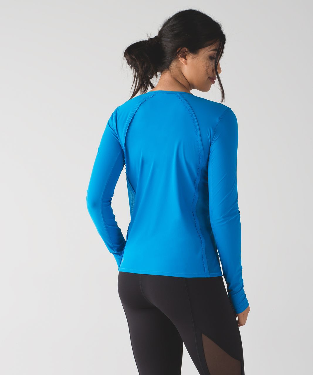 Lululemon Run Sun Seeker Long Sleeve - Shocking Blue