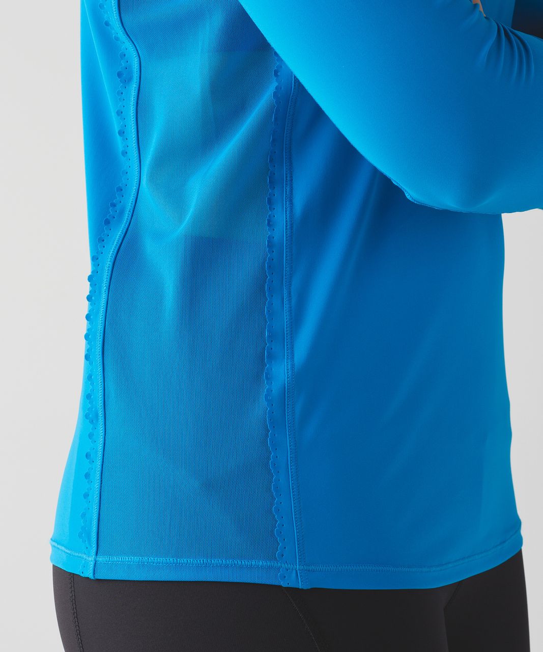 Lululemon Run Sun Seeker Long Sleeve - Shocking Blue