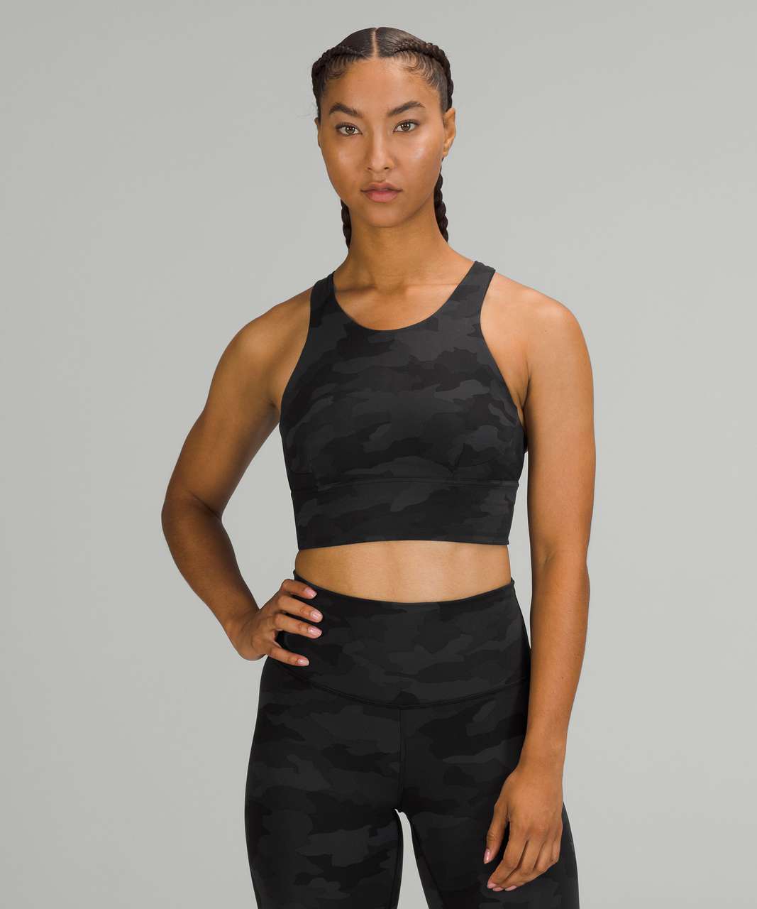 lululemon Women's Wunder Train Longline Bra (Black) Size 6, Women's  Fashion, Activewear on Carousell