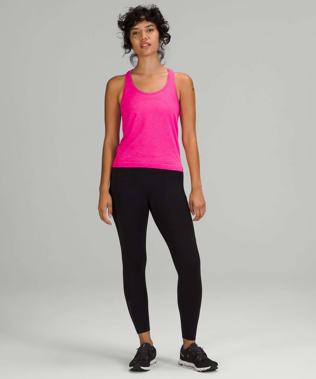 Size 6. Brand new with tag Lululemon Swiftly Tech racerback tank race  length size 6 in sonic pink., Women's Fashion, Activewear on Carousell