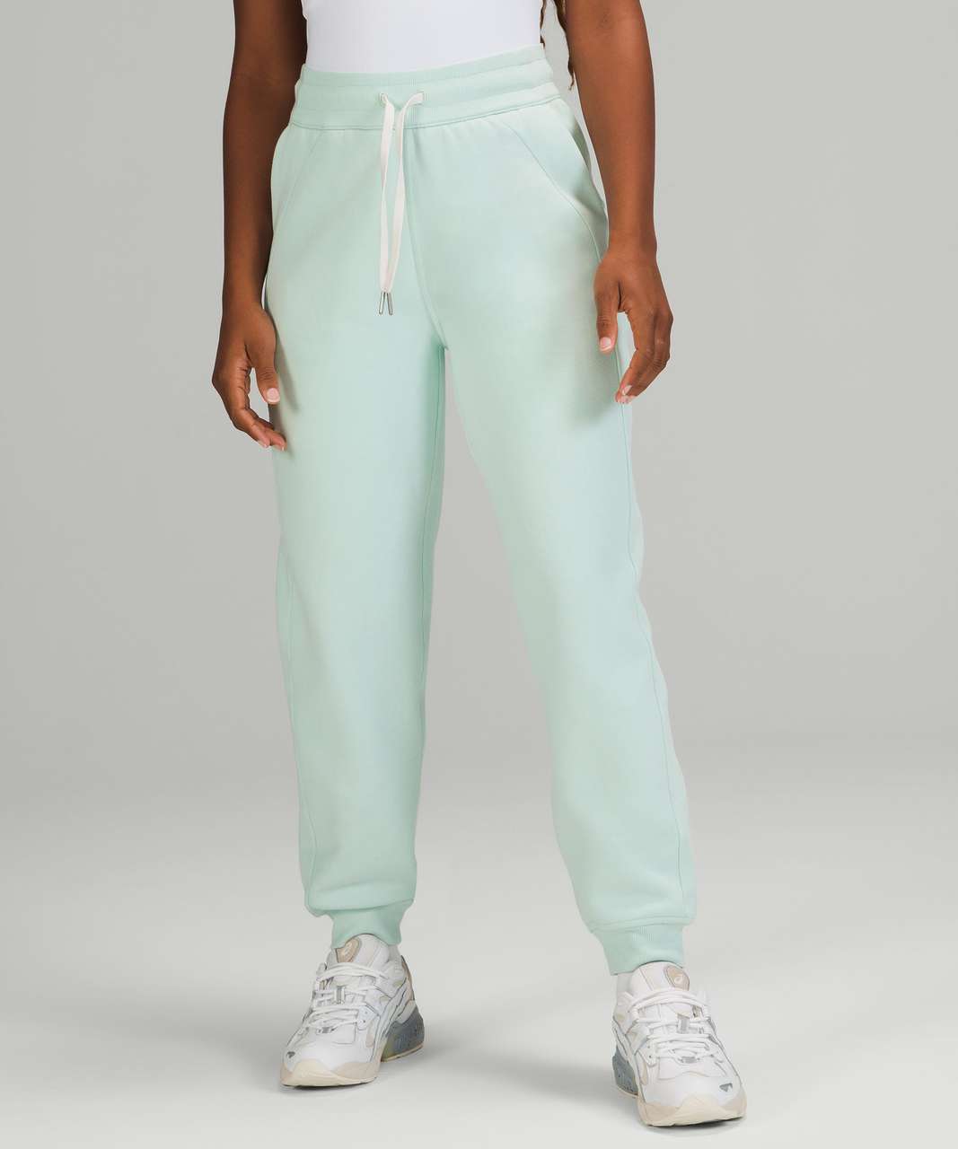 Women's Lightweight High Waisted Matcha Mint Joggers