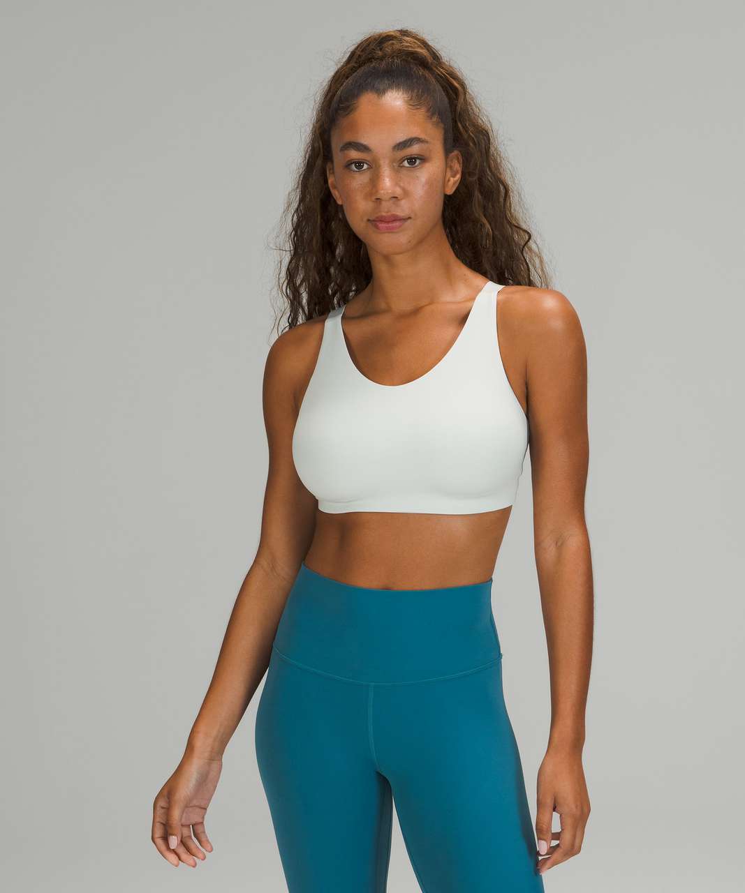 Lululemon In Alignment Bra *Light Support, D–G Cups - Ocean Air