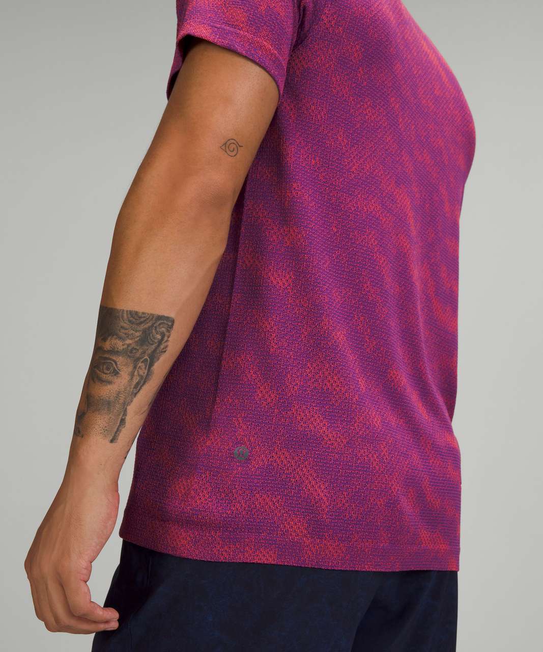 Lululemon Metal Vent Breathe Short Sleeve Shirt - Half Tone Petrol Purple / Autumn Red