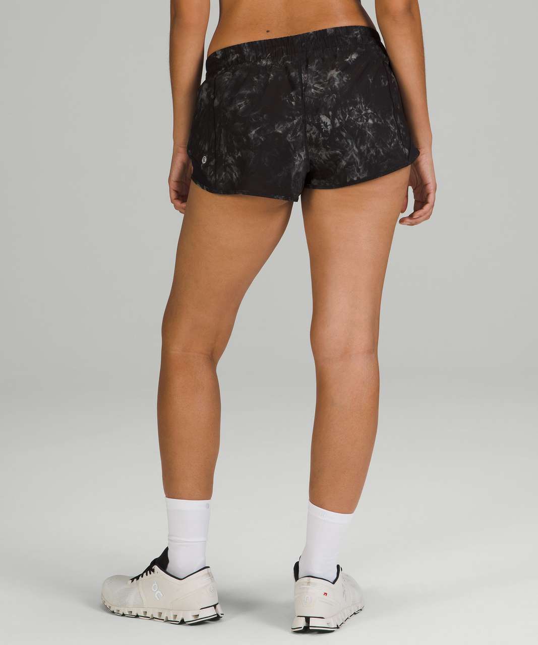 Lululemon Hotty Hot Low-Rise Lined Short 2.5" - Aquila Black Multi / Black