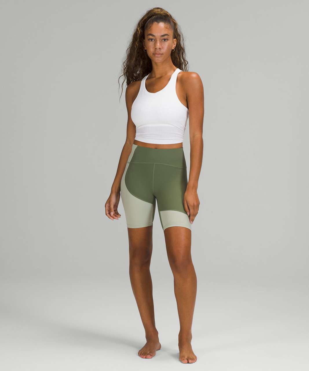 Lululemon Nulu Colour Block High-Rise Short 8" - Green Twill / Green Fern