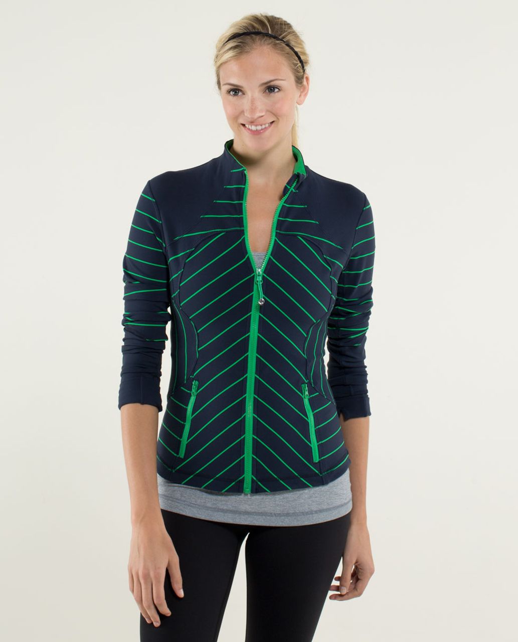 My Favorite Lululemon Pattern + Color Combo: Slalom Green Bean & Inkwell -  Schimiggy Reviews