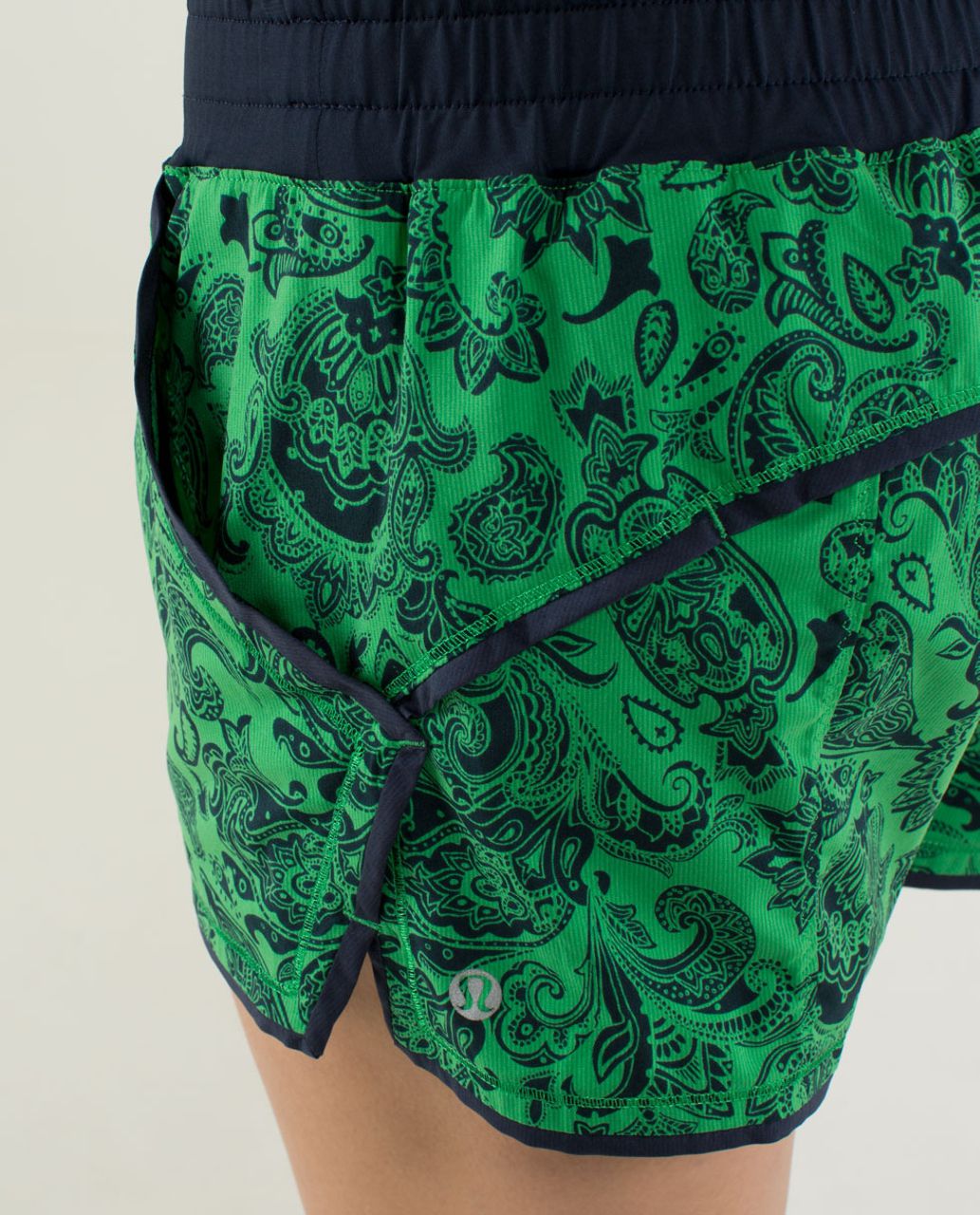 Lululemon Shake & Break Short - Slalom Paisley Inkwell / Inkwell