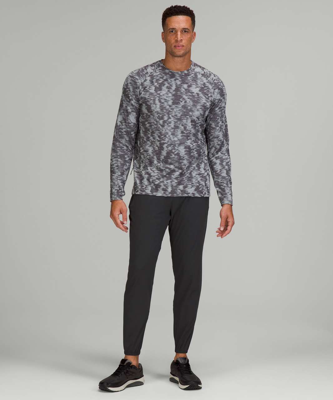 Lululemon Outrun Long Sleeve - Running Luon Suited Jacquard Arctic Grey Ice  Grey - lulu fanatics