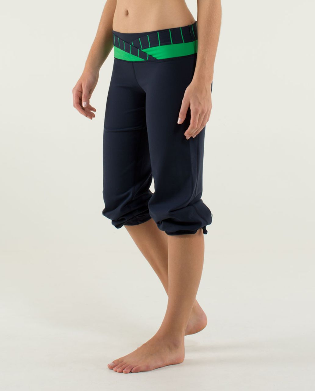 Lululemon Dharana Crop - Inkwell / Slalom Stripe Inkwell / Green Bean