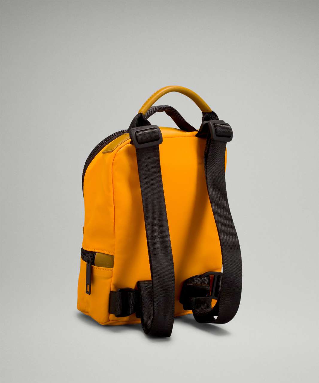 Lululemon City Adventurer Backpack Micro 3L - Clementine