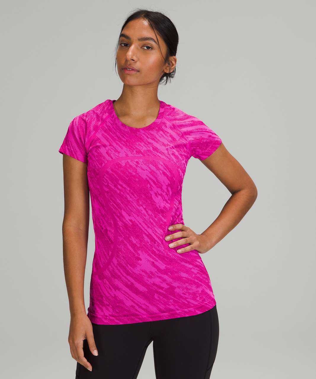 NEW Women Lululemon Swiftly Tech Short Sleeve 2.0 Raspberry Cream/Dew Pink  8