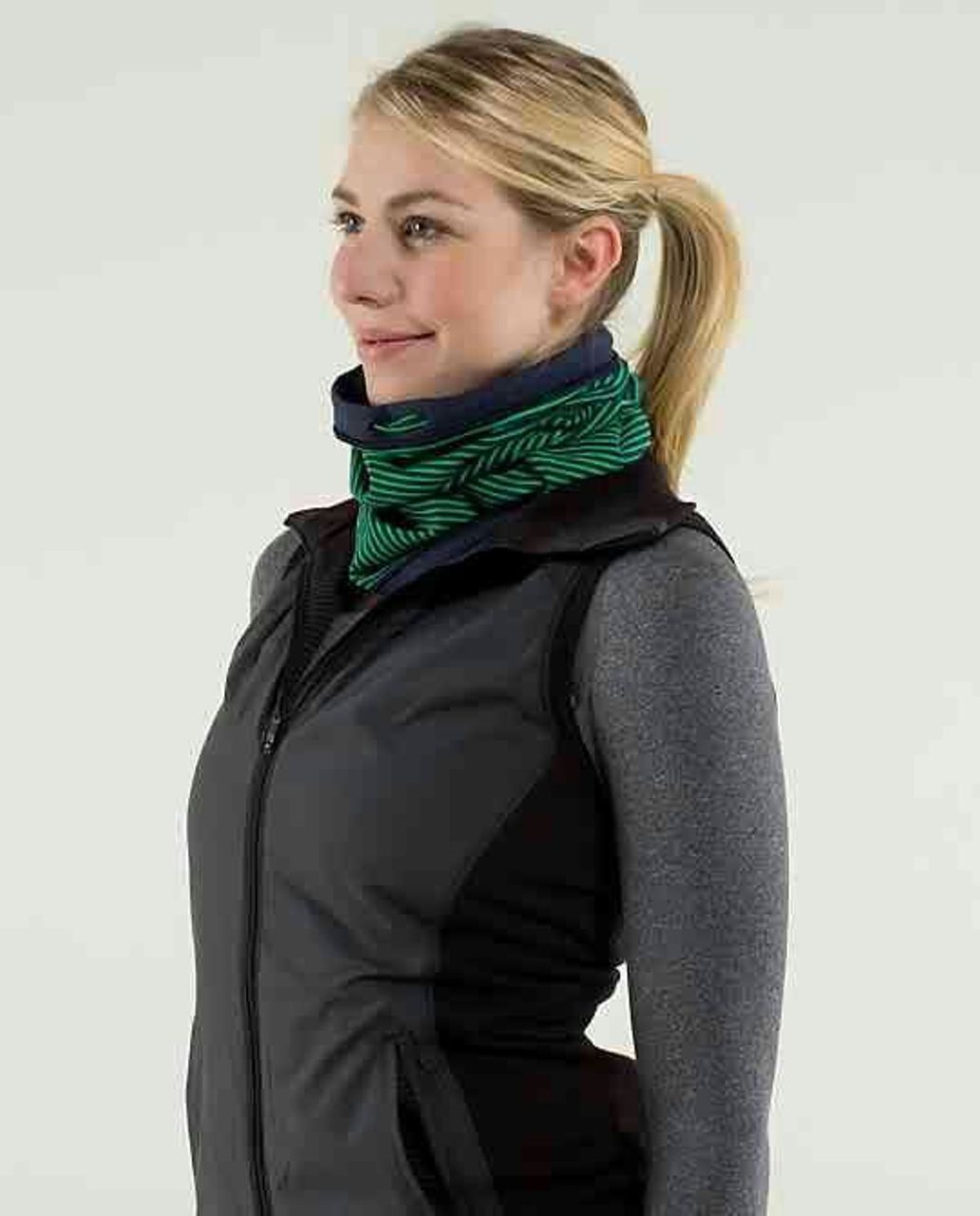 Lululemon Run For Cold Vest - Plum - lulu fanatics