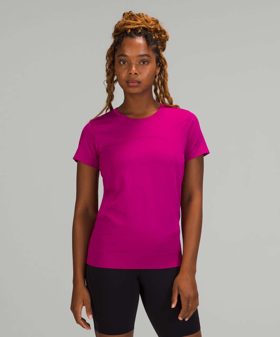 LULULEMON SWIFTLY BREATHE SHORT SLEEVE TOP WISTERIA PURPLE SIZE-6