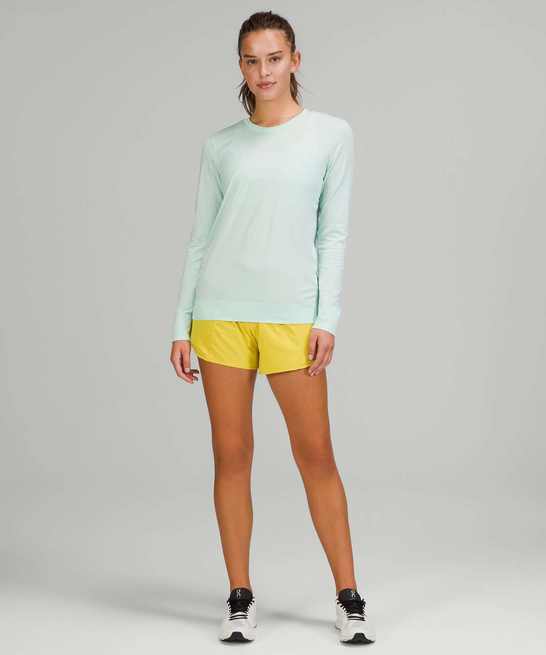 Lululemon Swiftly Breathe Long Sleeve - Delicate Mint / Delicate Mint