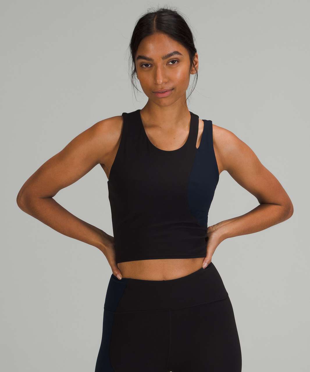 Lululemon Reveal Crop Tank *Velocity - Black - lulu fanatics