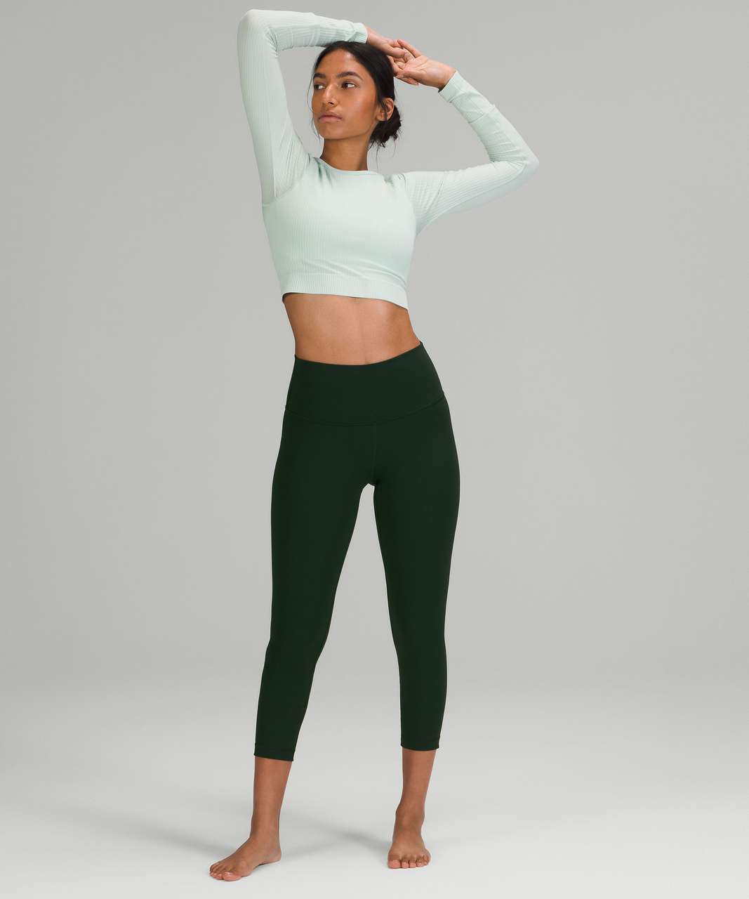 Lets compare dark forest and rainforest green from lululemon