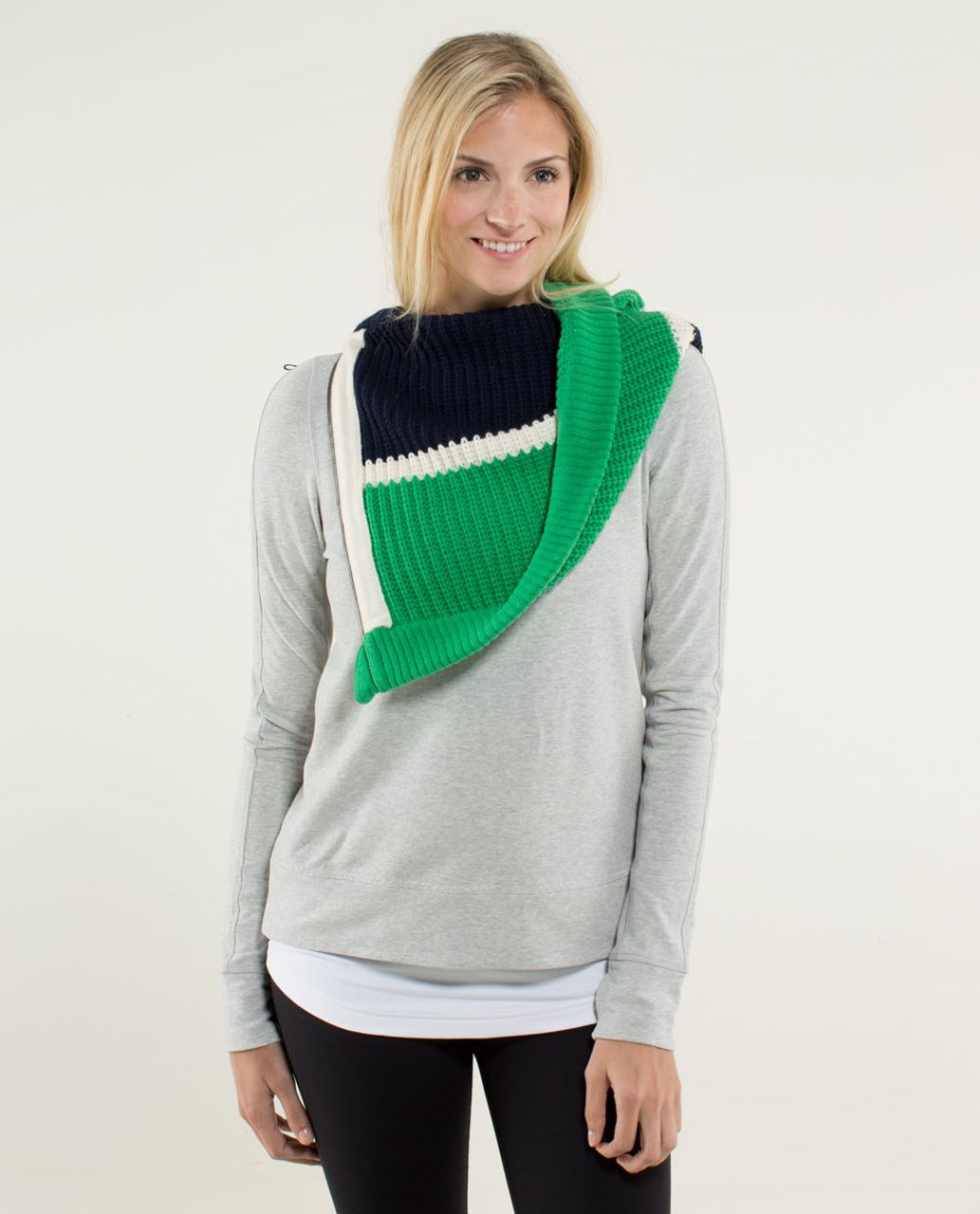 Lululemon Falling Freely Neck Warmer - Green Bean / Angel Wing / Inkwell