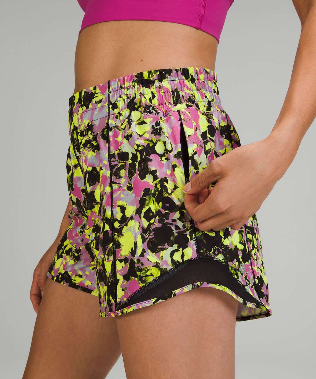 Lululemon Hotty Hot High-Rise Short 4" - Inflected Highlight Yellow Multi / Black