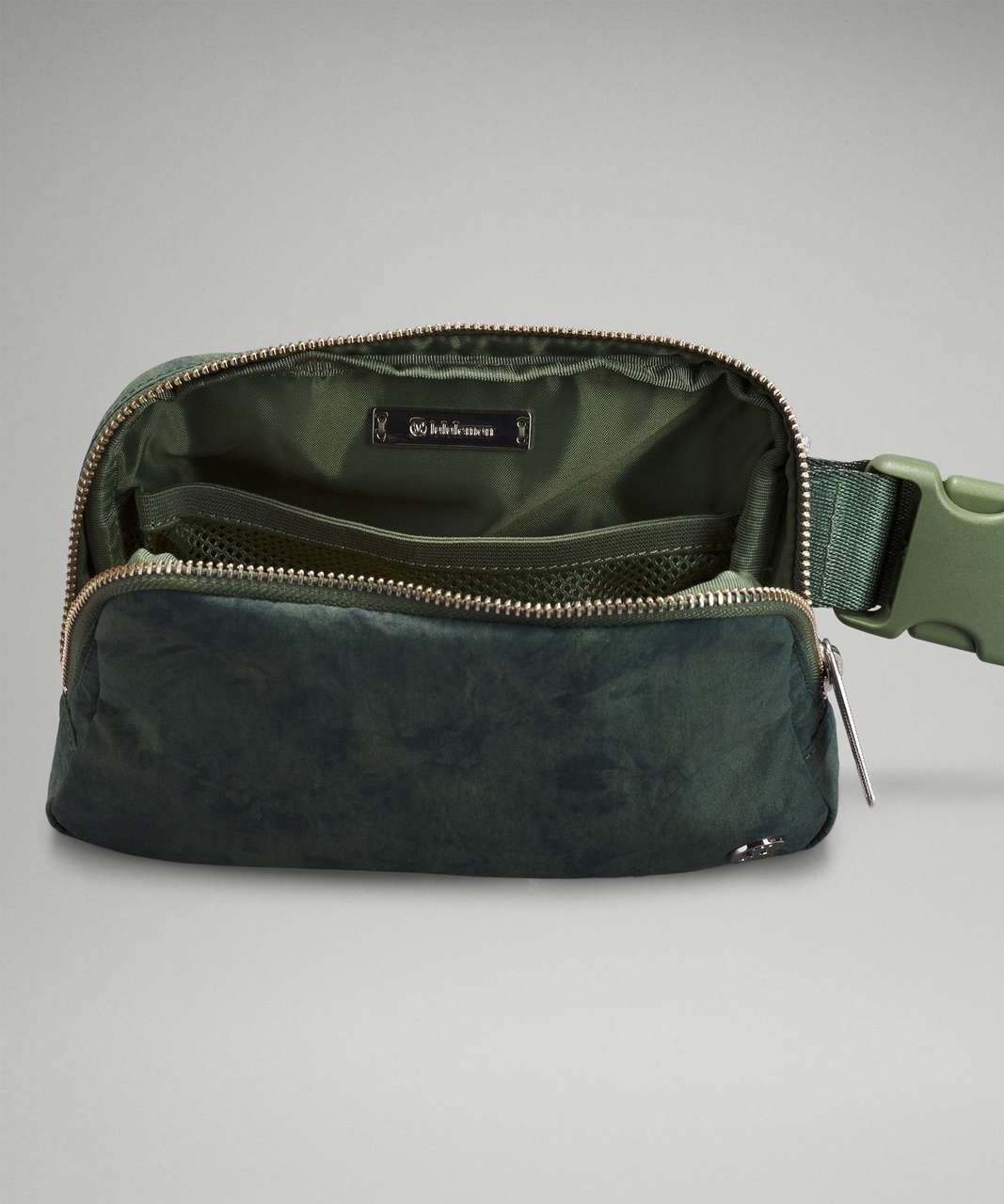 Lululemon Everywhere Belt Bag - Aquila Green Twill Multi