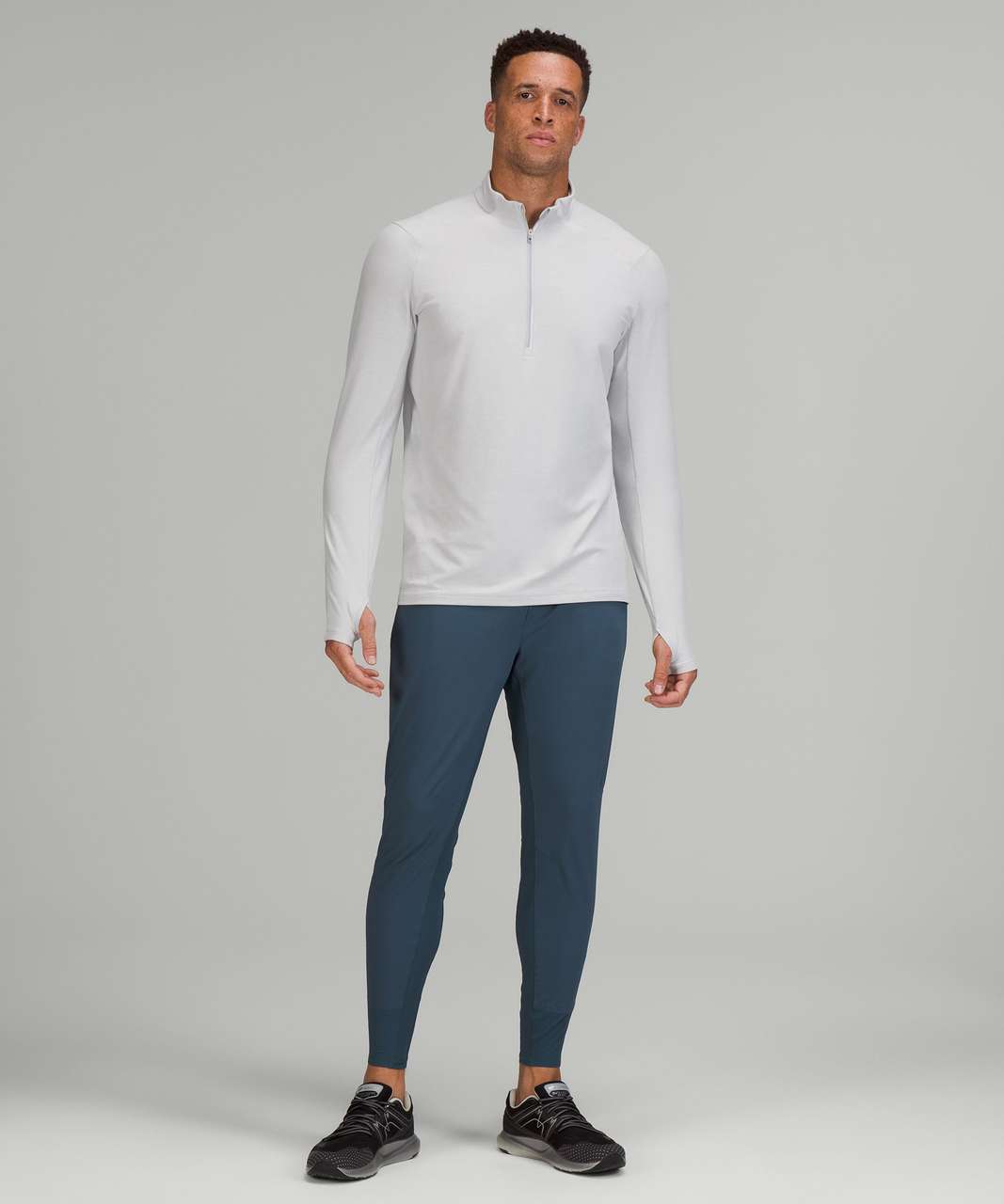 Surge warm half zip (L, Heathered Sea Salt) and Surge Jogger (M