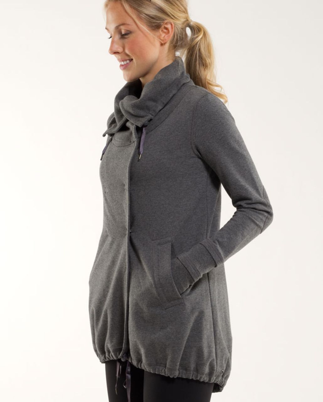 Lululemon Gratitude Wrap - Heathered Coal / Coal