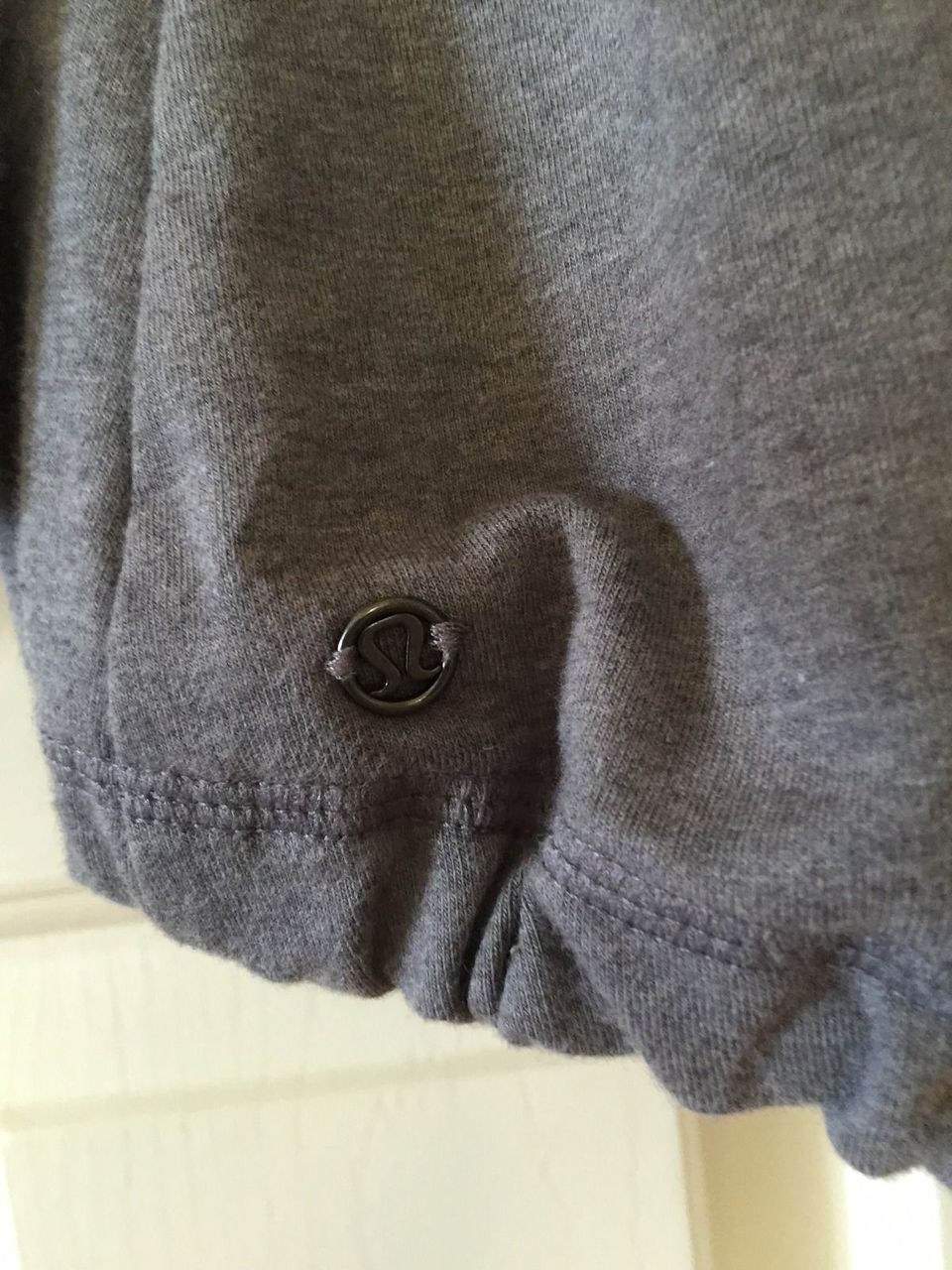 Lululemon Gratitude Wrap - Heathered Blurred Grey / Ghost