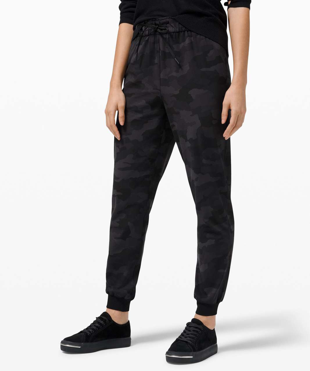 lululemon athletica, Pants & Jumpsuits, Lululemon 220 Wanderer Cropped  Jogger In Black