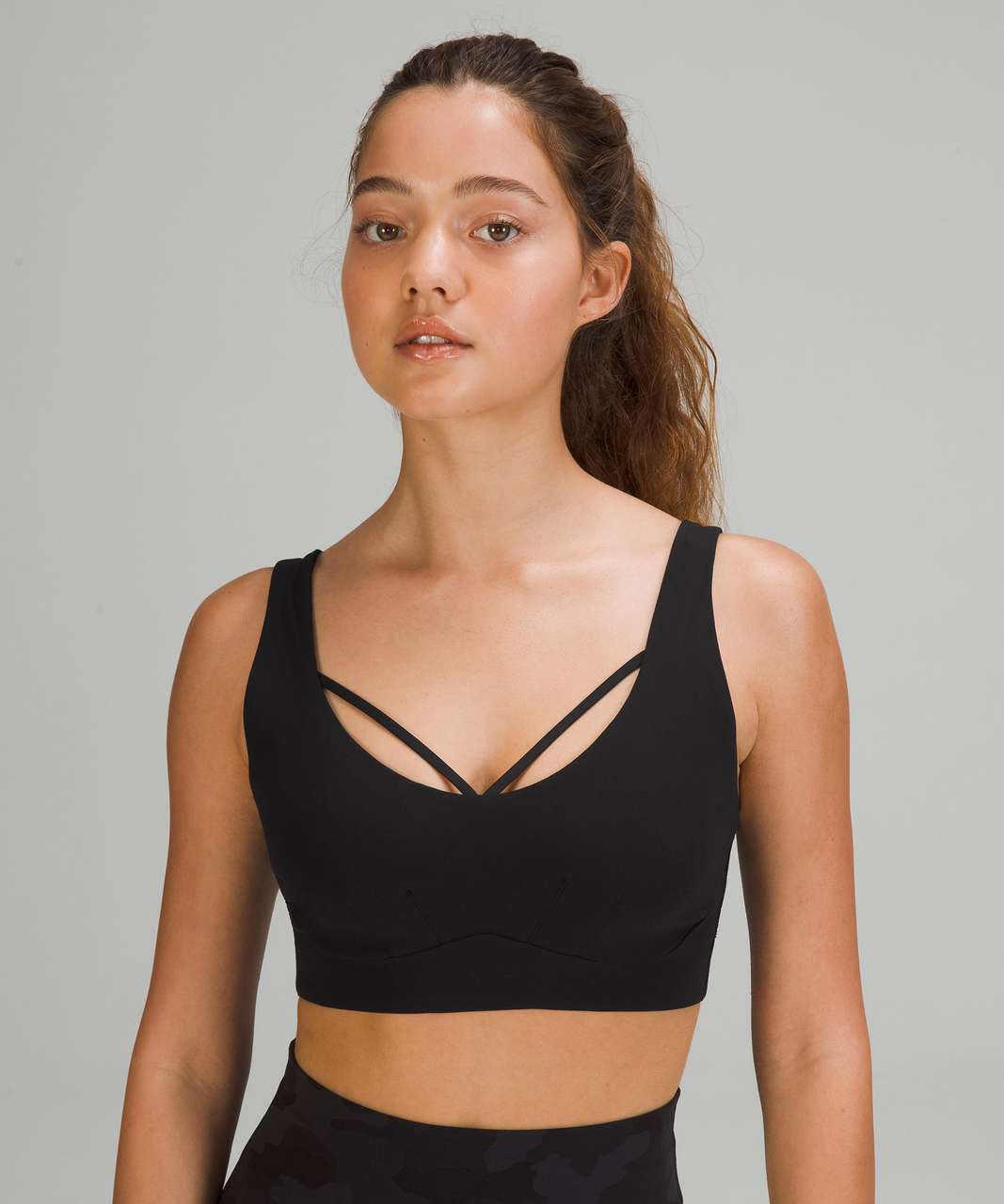 The ribbed nulu strappy yoga bra is soooo comfortable and cute, y