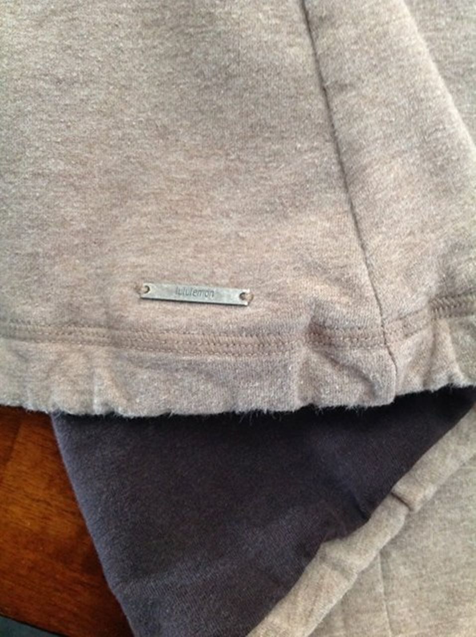 Lululemon Gratitude Wrap - Heathered Mudd