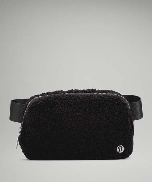 Lululemon Everywhere Belt Bag Fleece - Natural Ivory/Trench