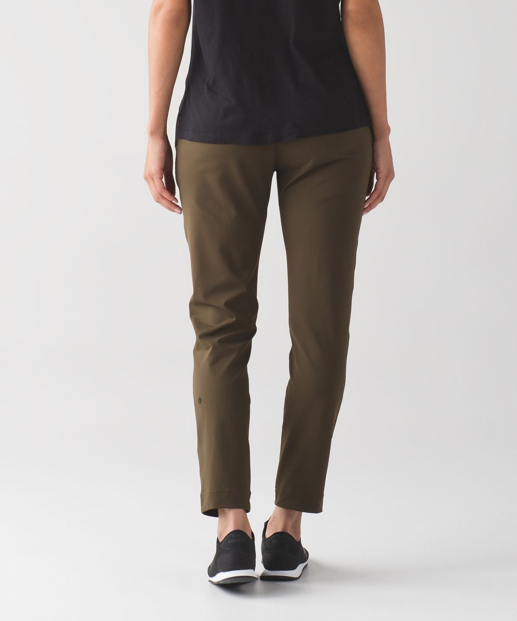 Lululemon &go City Trek Trouser - Fatigue Green - lulu fanatics