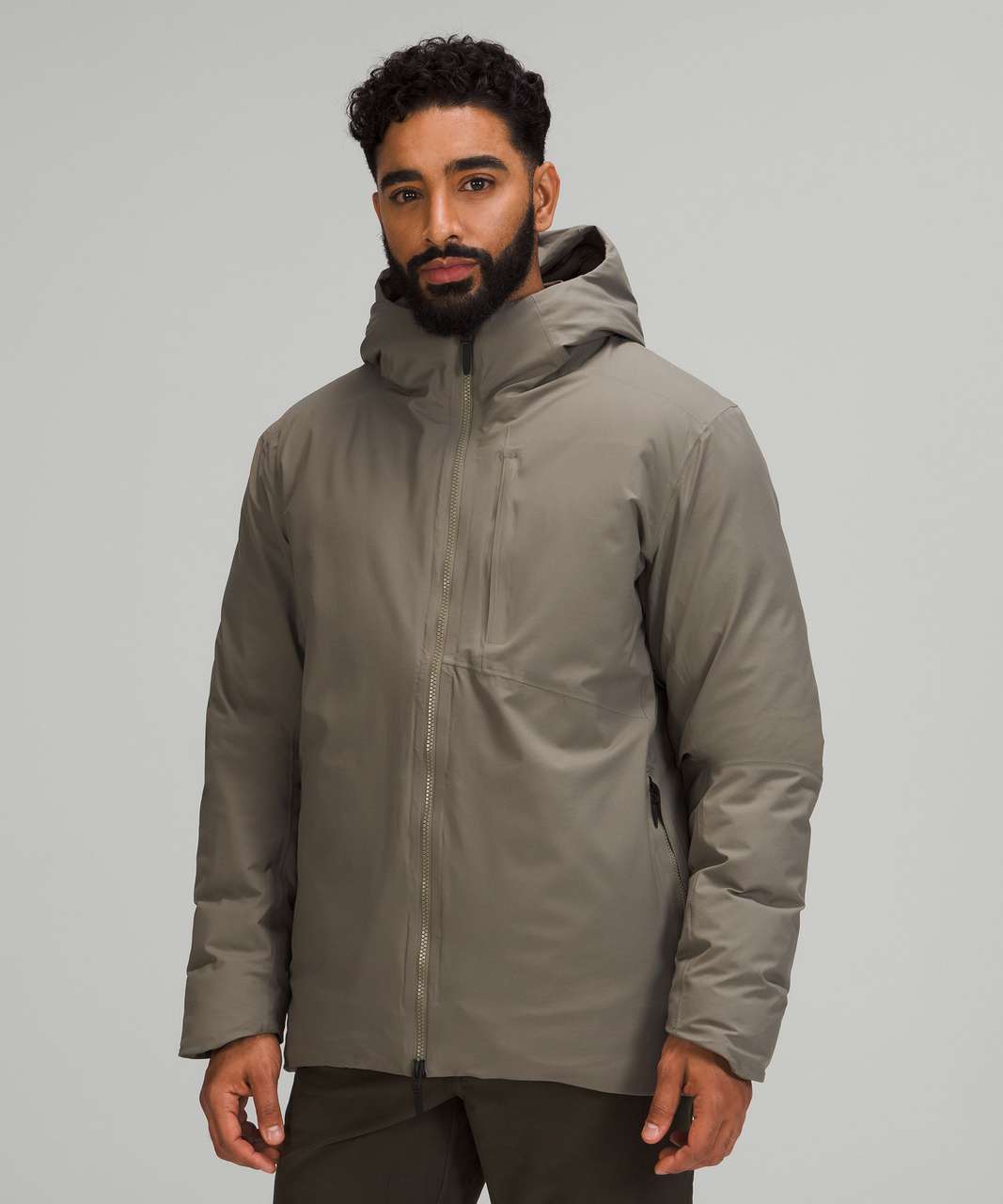 Lululemon sales pinnacle warmth