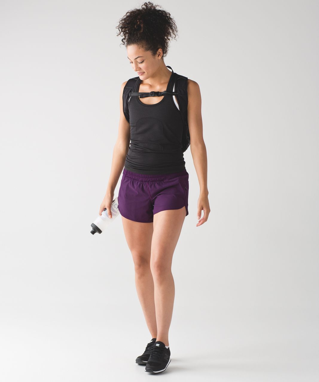 Lululemon Tracker Short IV - Darkest Magenta