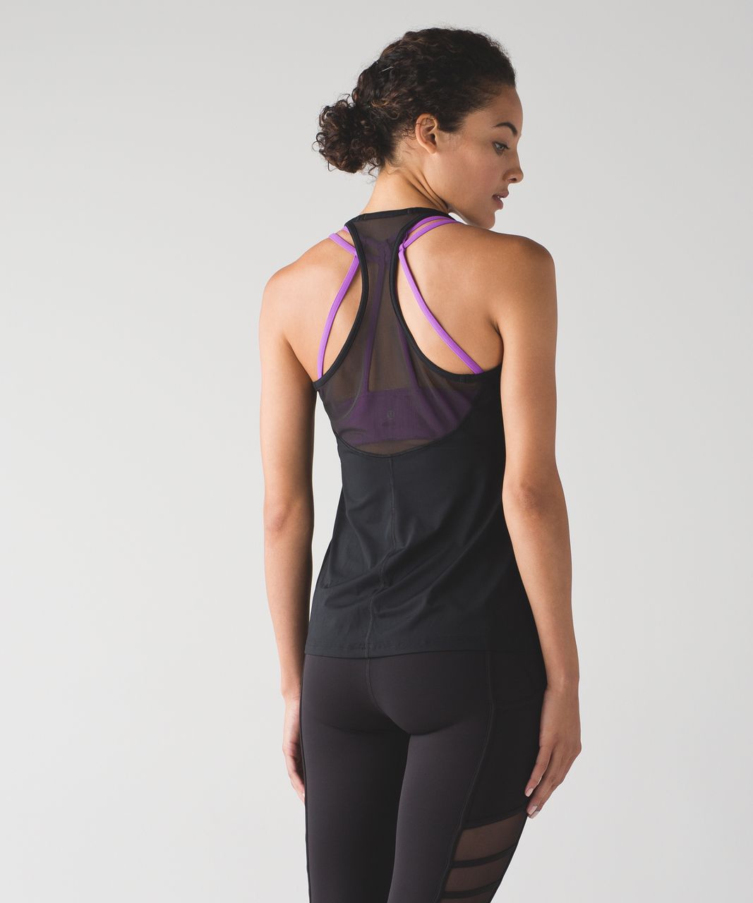 Lululemon Free to be Wild Strappy Tank Top Womens 8 Built in Bra Semi-Open  Back