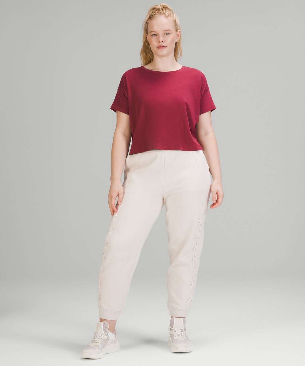 Lululemon Cates T-Shirt - Mulled Wine