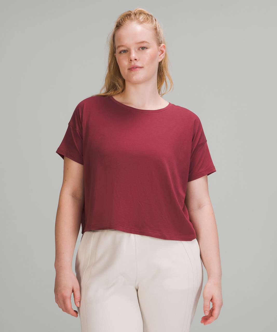 Lululemon Cates T-Shirt - Mulled Wine