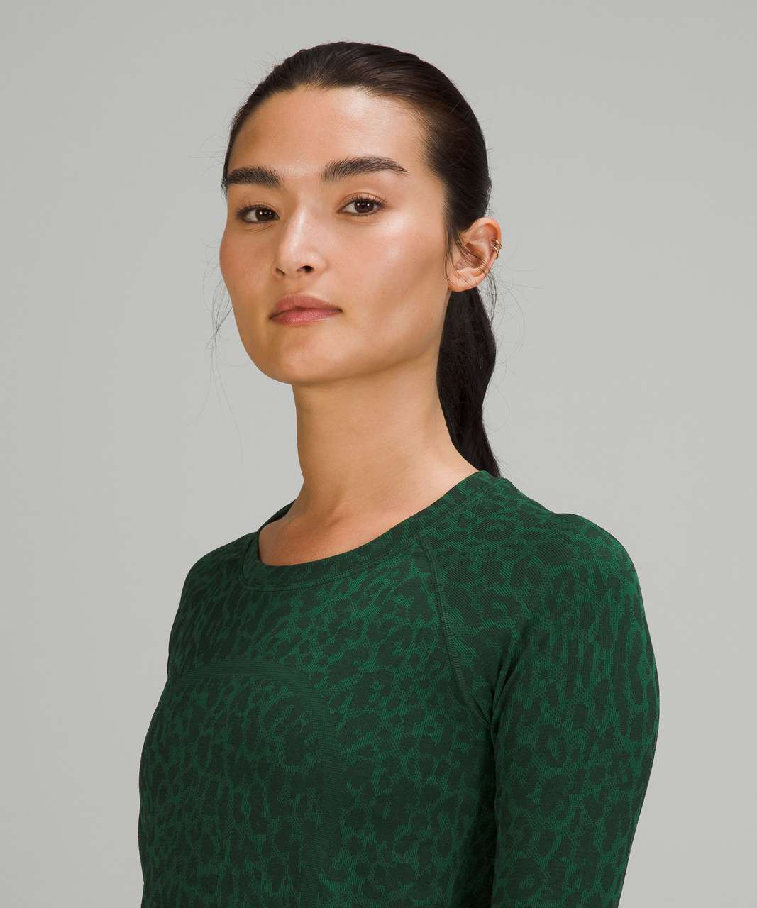 Lululemon Swiftly Tech Short Sleeve Shirt 2.0 - Everglade Green