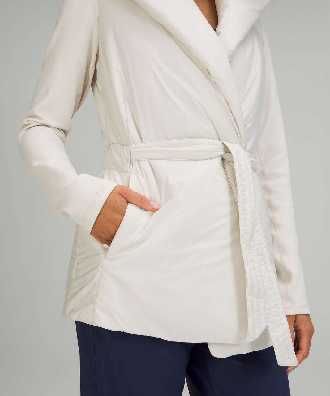 Lululemon Serene Light Wrap - White Opal