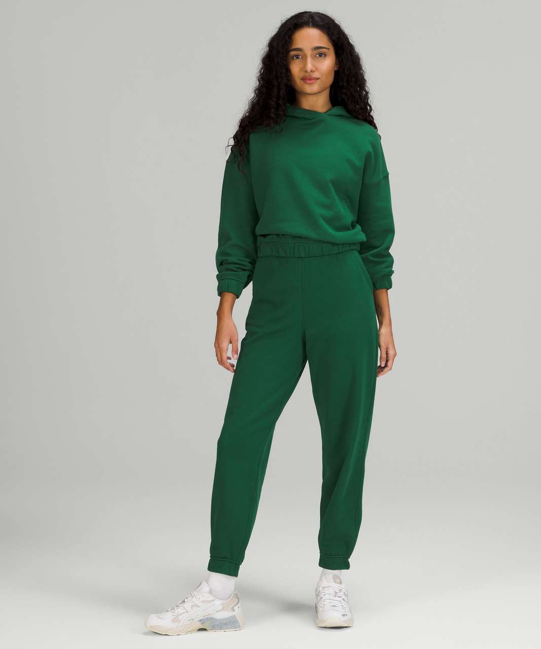 Lululemon Relaxed High-Rise Jogger - Everglade Green - lulu fanatics