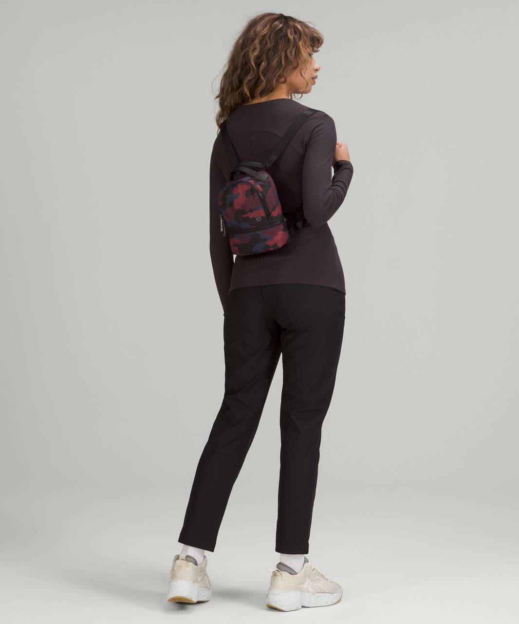 Lululemon City Adventurer Backpack 17L (Heritage 365 Camo Smoky Red Night  Sea Multi) : : Sports & Outdoors