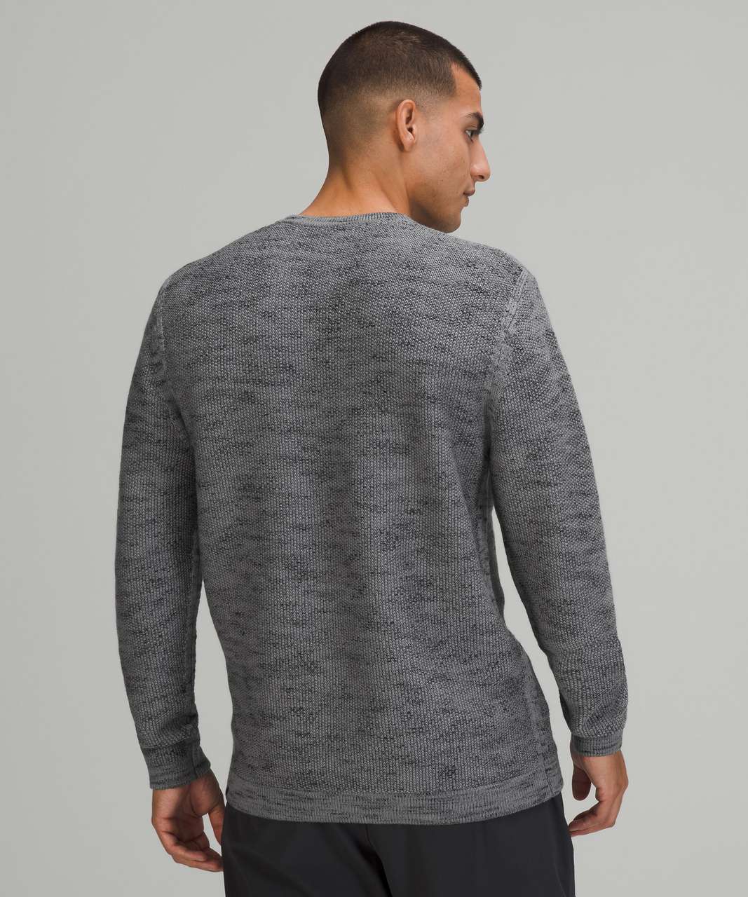 Lululemon Cascade Coast Crew - Asphalt Grey / Black