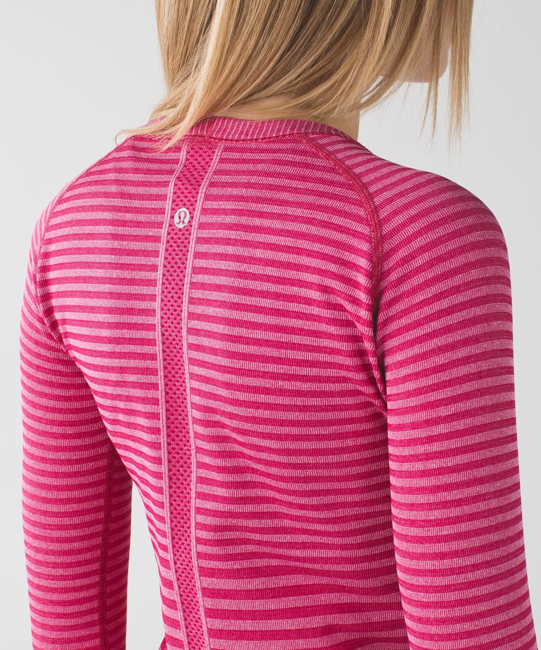 Lululemon Swiftly Tech Long Sleeve Crew - Heathered Berry Rumble