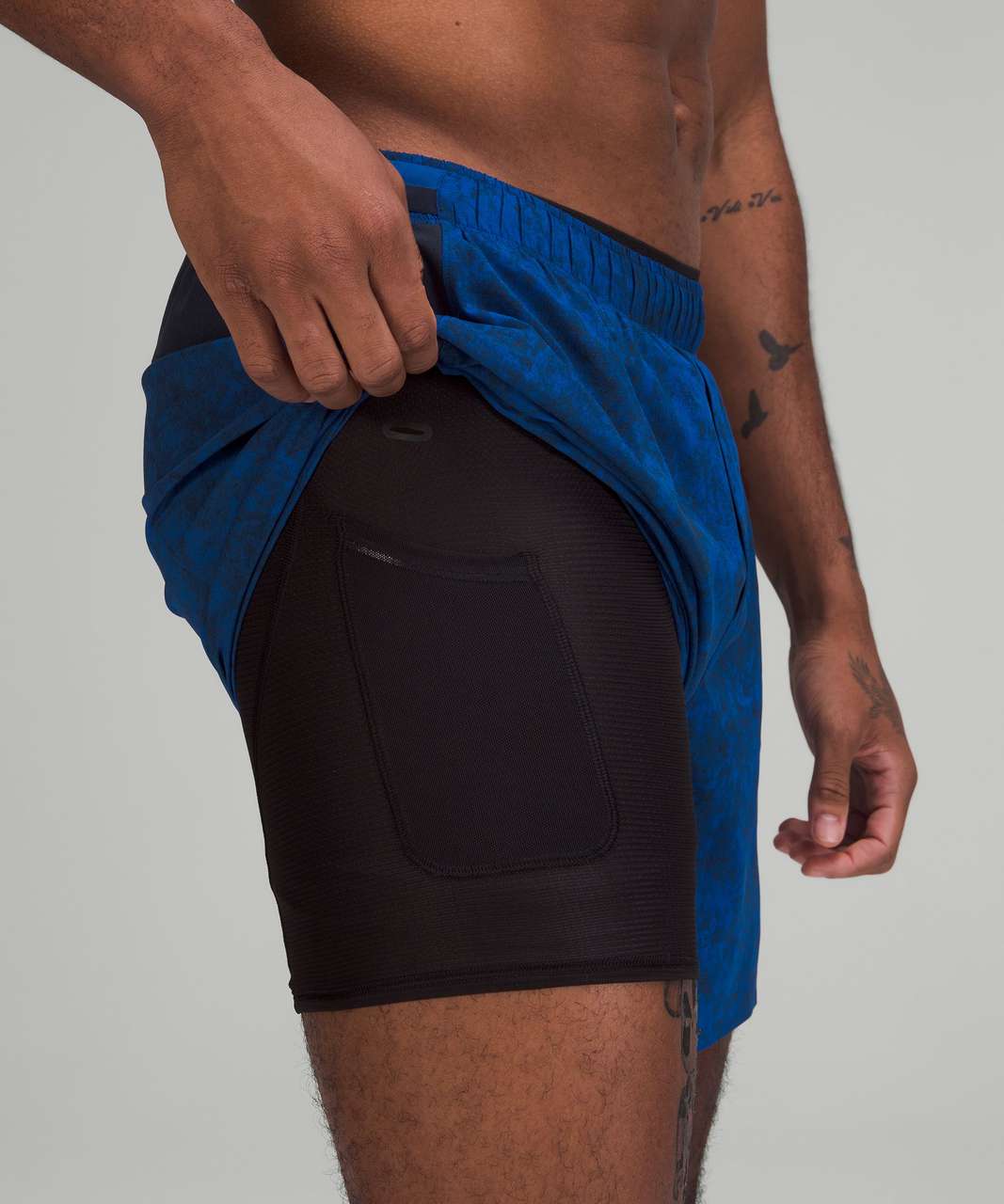 Lululemon Surge Lined Short 6" - Gravel Dust Symphony Blue True Navy