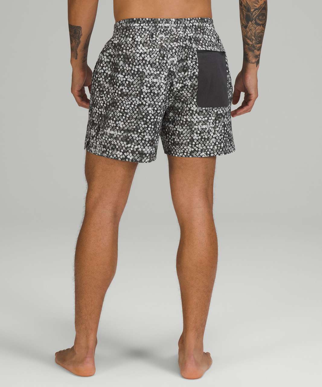 Men's All in Motion Shorts, 38, Multi-Color Geometric Print